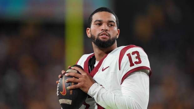 USC Trojans quarterback Caleb Williams warms up before a game.